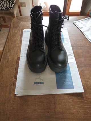 Stivaletti Stradivarius