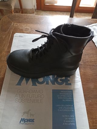 Stivaletti Stradivarius