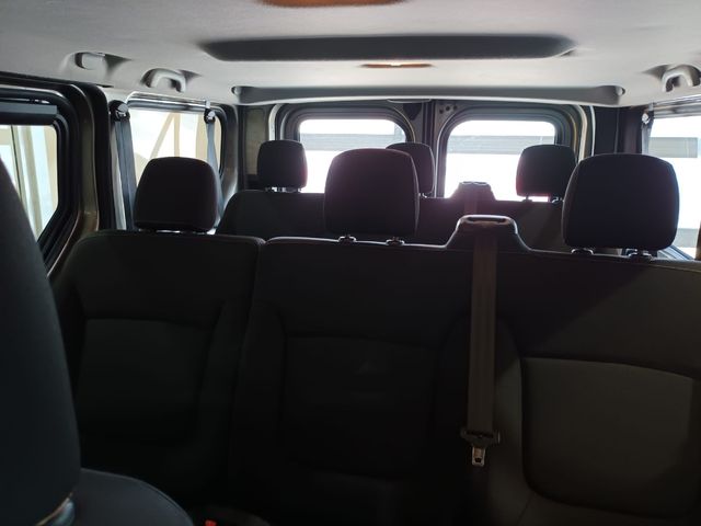 Renault Trafic combi 9