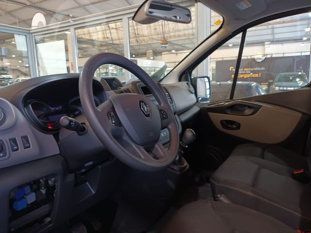 Renault Trafic combi 9