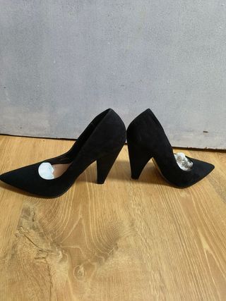Zapatos negros de tacón ancho, número 37 