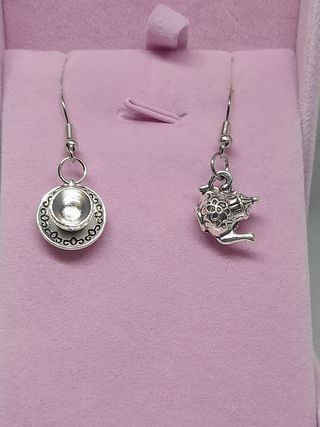 Pendientes taza teter metal