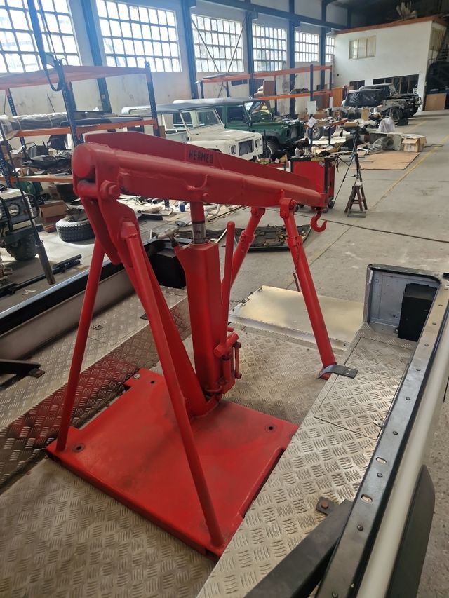 Grua Land Rover Santana