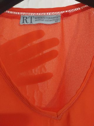 Top semitransparente con detalles t. 38