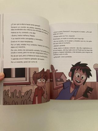 LIBRO FUTBOLISIMOS( COMO NUEVO)