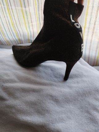 Botas baja metal oro 