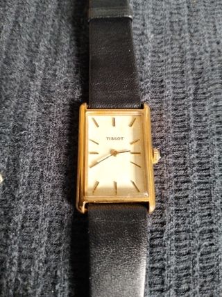 Reloj Tissot chapado en oro