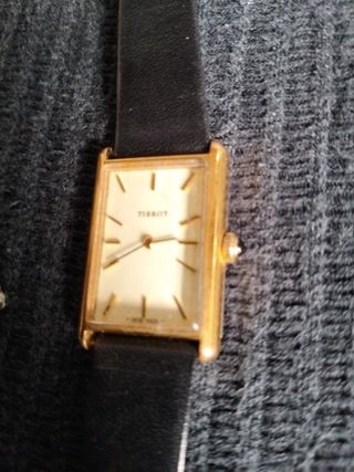 Reloj Tissot chapado en oro