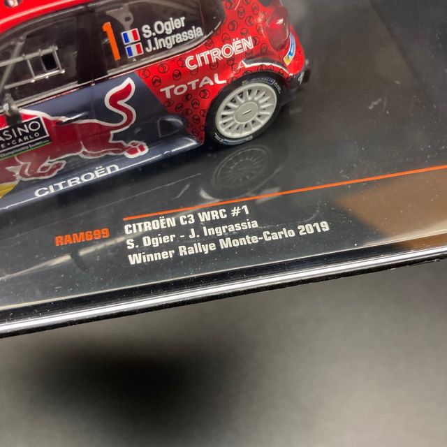 1/43 IXO MODELS Citroën DS3 WRC Winner OGIER