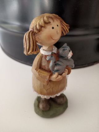 Nuova bimba con gatto statuina da collezione