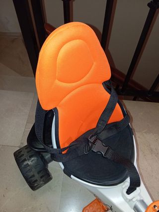 Triciclo body max. Marca: Injusa. 