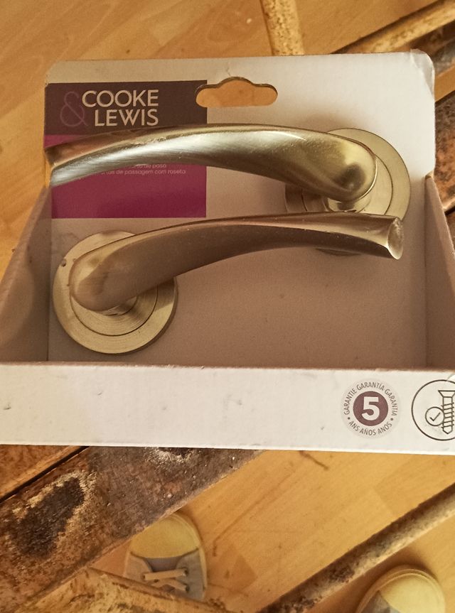 Juego Manilla para puerta nueva