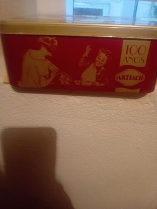 Caja metálica bombones galletas dulces