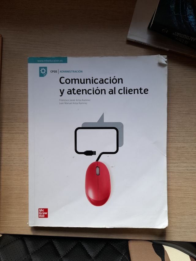 Comunicación y atención al cliente