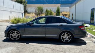 Mercedes-Benz Clase C300 4matic AMG