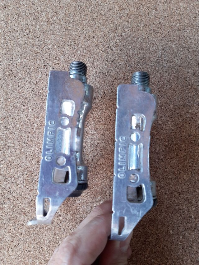 Pedales OLIMPIC clásicos 
