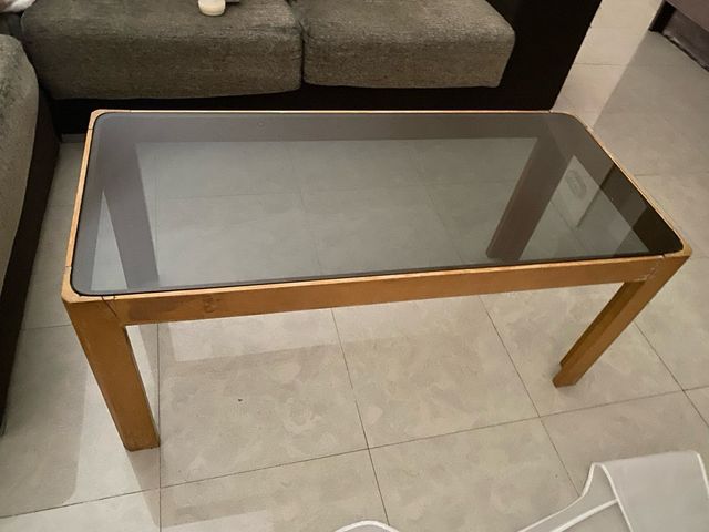 Mesa baja de salon de cristal