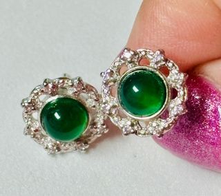Pendientes con Onix verde en plata de ley 925