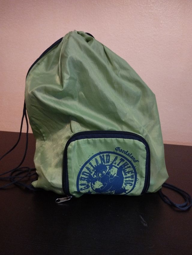 Giochi bimbo con sacca