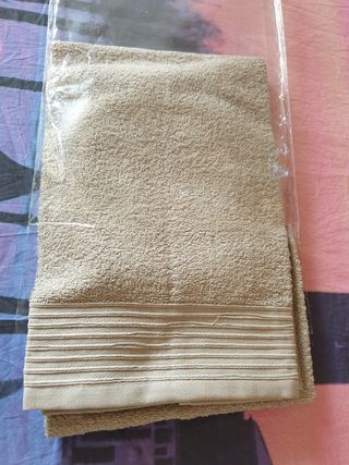  Confezione di asciugamani in cotone colore beige 