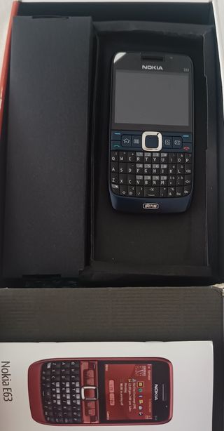Telefono NoKia E63