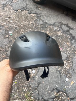 Casco da ciclista decathlon