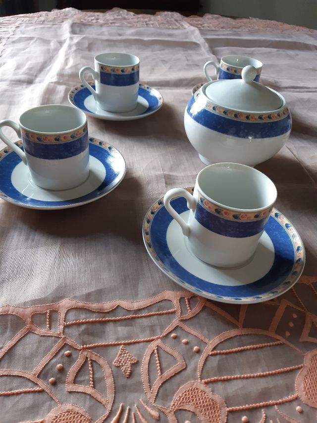 Set tazzine da caffè con zuccheriera