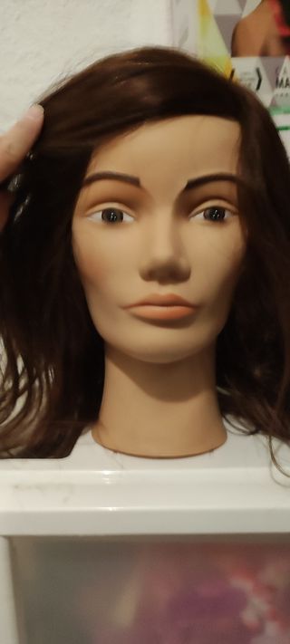 Maniquí señora pelo natural Pívot Point