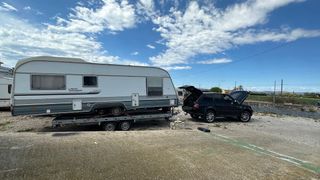 Transporte de caravanas, coches, furgonetas, grua
