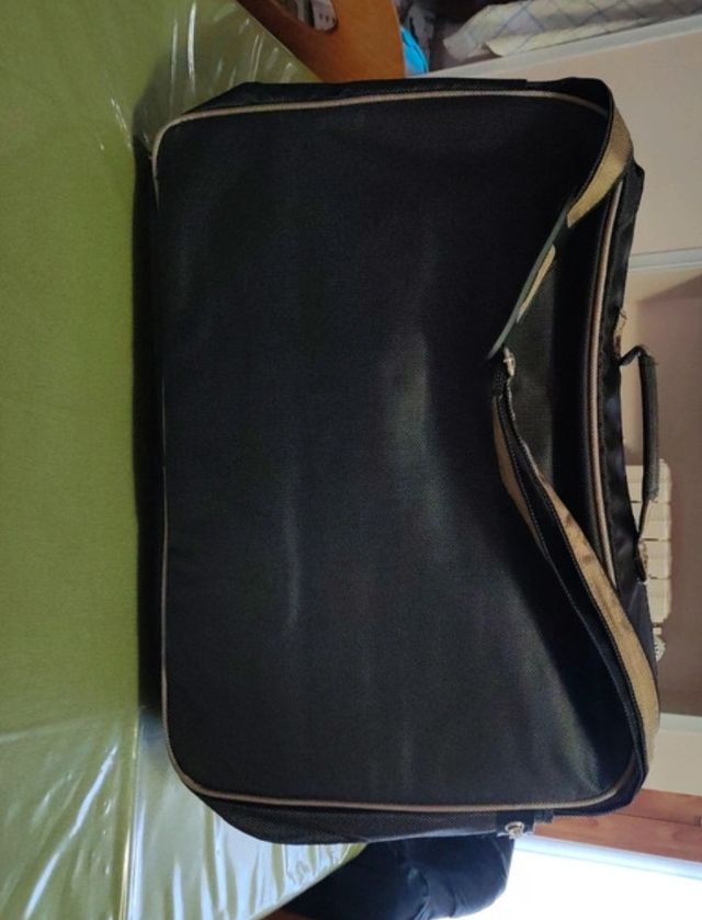 Borsa 24 h nuova e mai usata