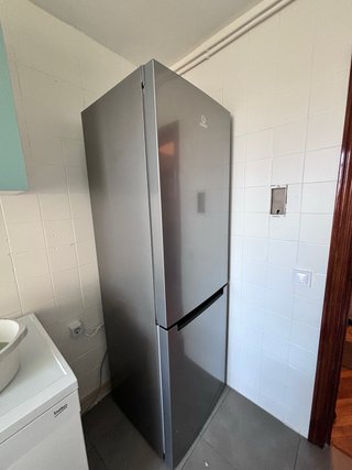 Frigorífico Indesit LI8 FF2I X combi A++