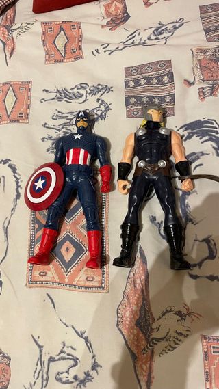 Muñecos marvel grandes