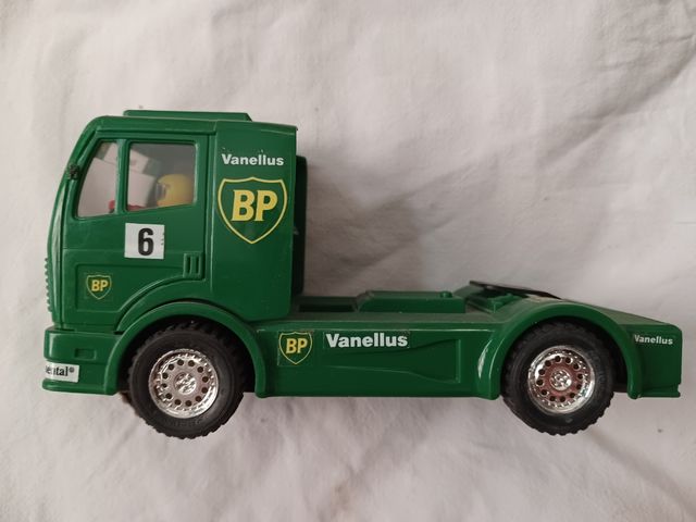 Mercedes Truck Scalextric