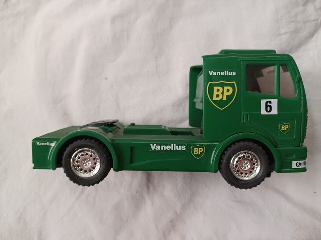 Mercedes Truck Scalextric