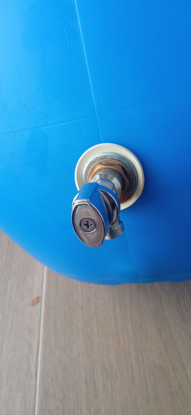 HELGUEFER-Bidón 60L ballesta con grifo metálico