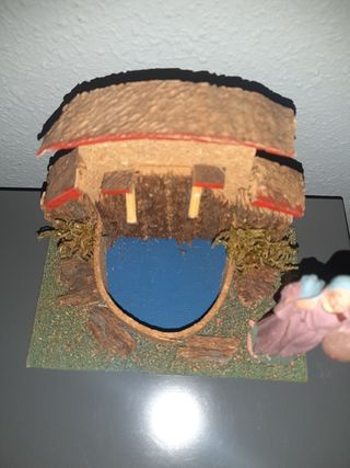 Fuente con figura Oliver para el Belen. Diorama.