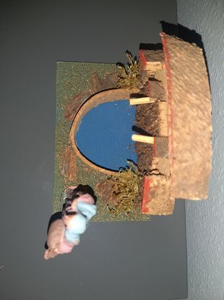 Fuente con figura Oliver para el Belen. Diorama.