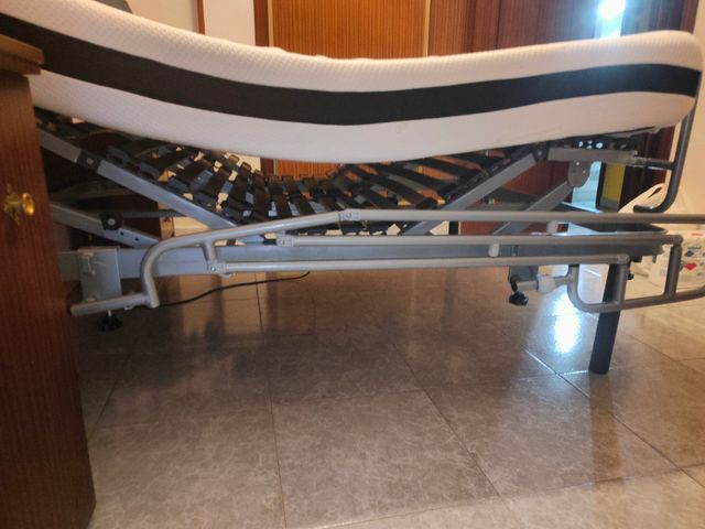 Cama matrimonio articulada motor (135x190)