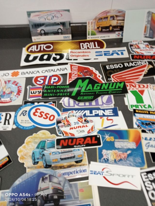 Pegatinas publicitarias de los años 90.