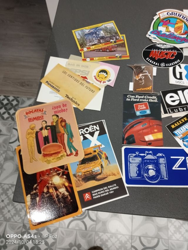 Pegatinas publicitarias de los años 90.