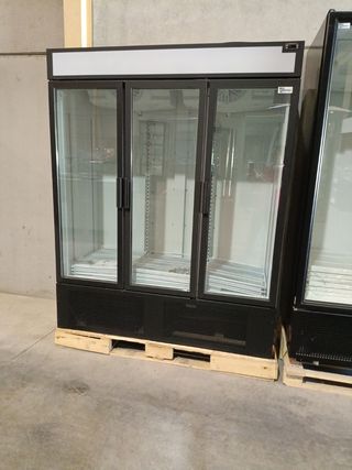 Armario de 3 puertas 