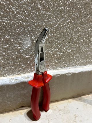 pinza a becco