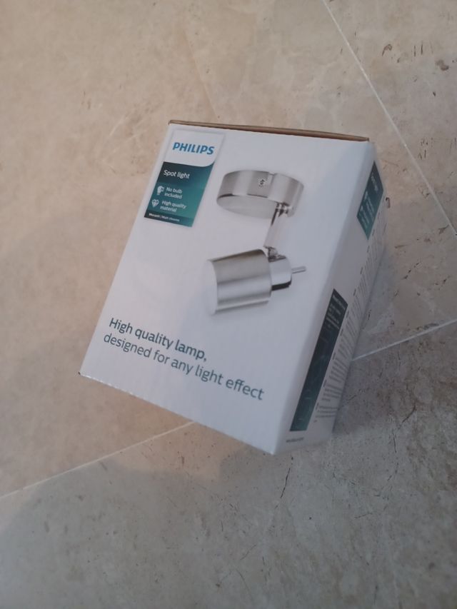 Foco Philips Meranti cromo