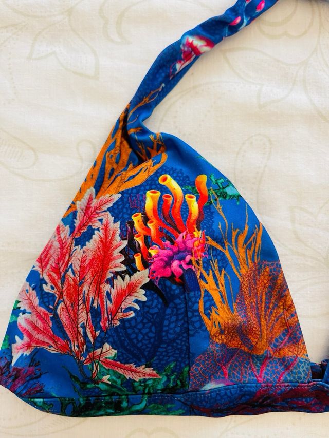 Bikini estampado coral