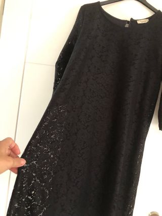 Vestido fiesta negro evase encaje