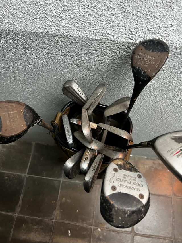 Palos de golf vintage.