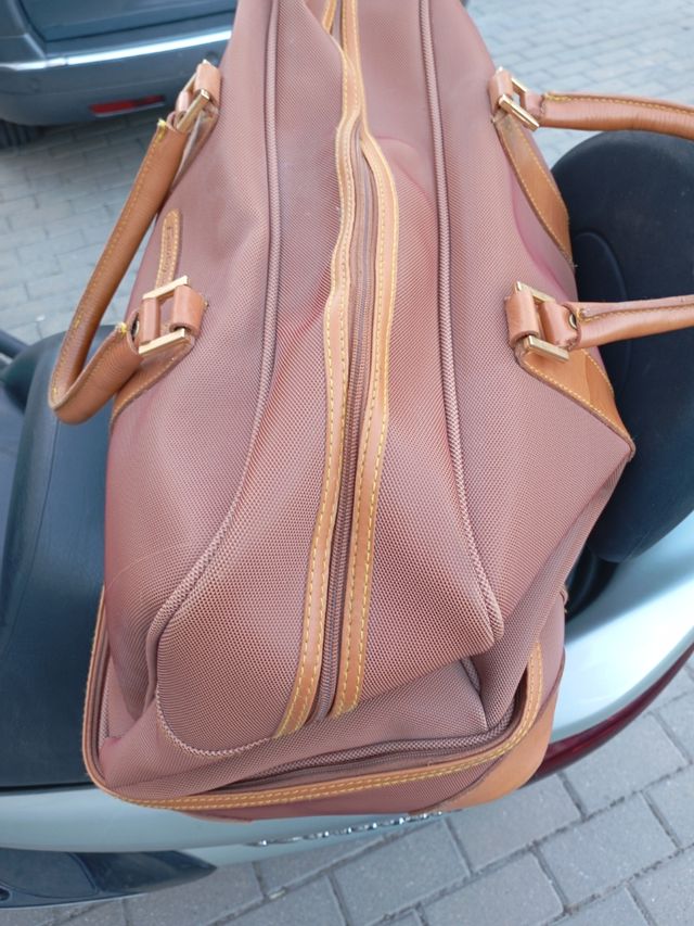 Bolso de viaje elegante 