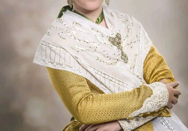 Traje de fallera Talla 10-12 años