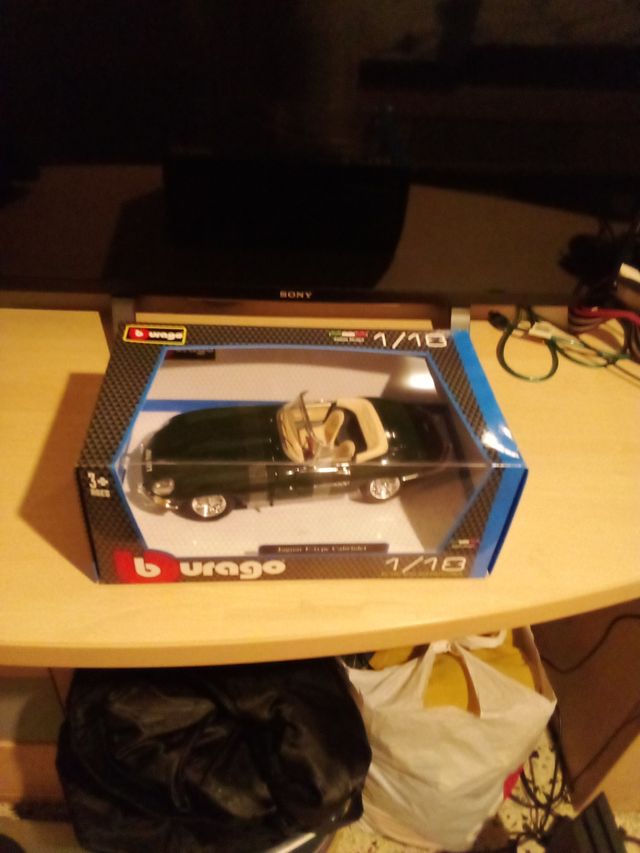 Jaguar e- type cabriolet