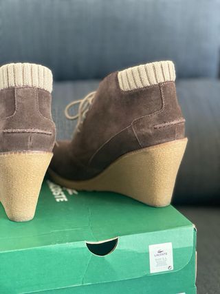 Botines cuña Lacoste
